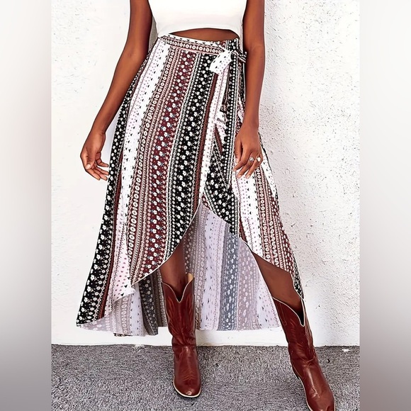 True Wrap Maxi Skirt Black Brown Floral Geometric Boho - Picture 2 of 10